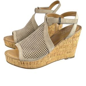 NWOB Franco Sarto CANYON Taupe Wedge Sandal Laser Cut SIZE 7 Womens Shoes Open